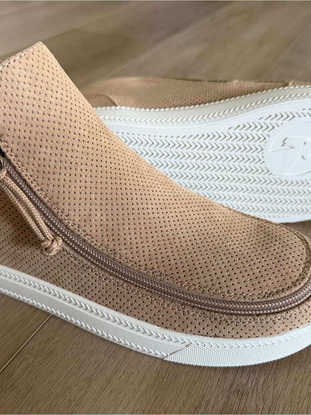 BILLY Women's Size 9 Mid Top Zip Sneakers Beige Perforated NWB